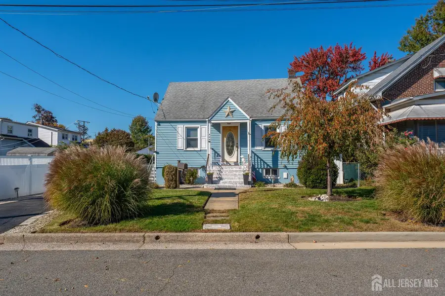 -509 Garden Avenue, Woodbridge, NJ 07095 - #2