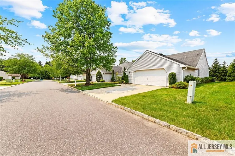 -664 Azalea Plaza #664B, Monroe, NJ 08831 - #3