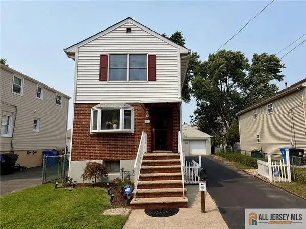 -70 Spring Street, Woodbridge Proper, NJ 07095