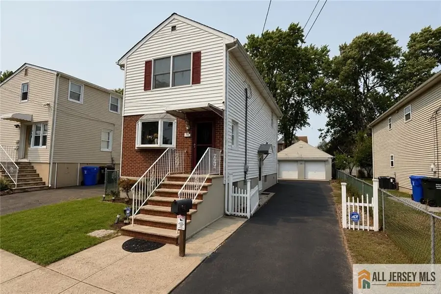 -70 Spring Street, Woodbridge, NJ 07095 - #2