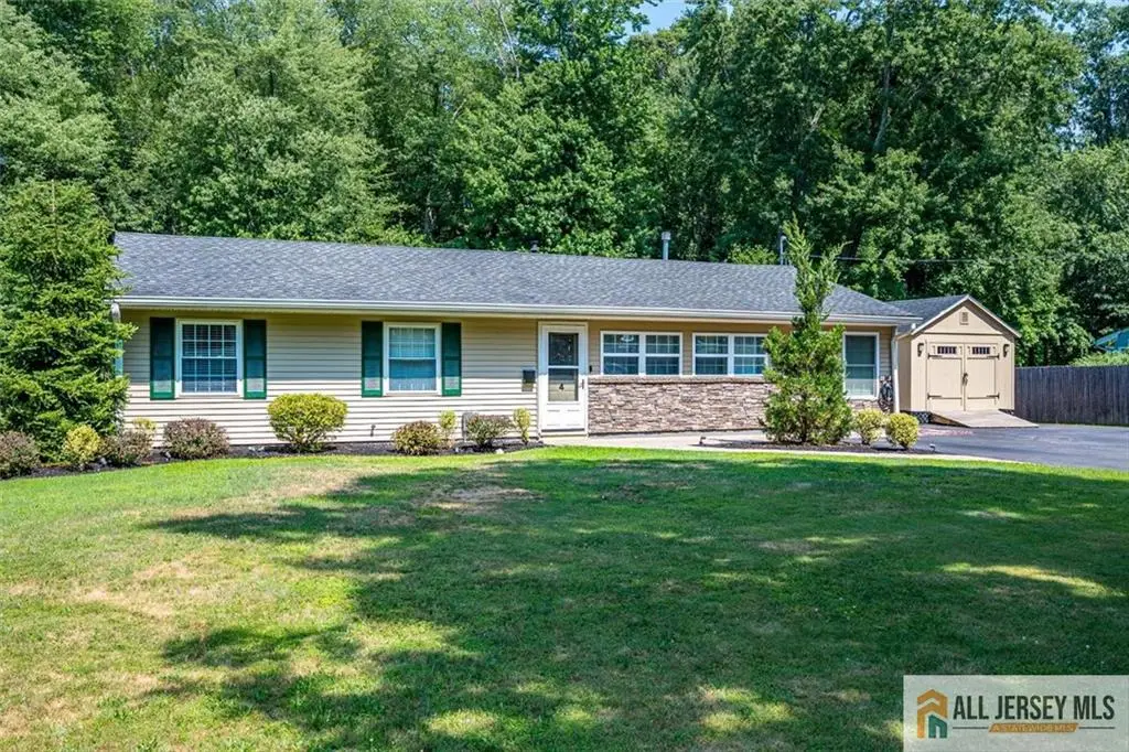 -4 Halsey Road, Kendall Park, NJ 08824 - #1