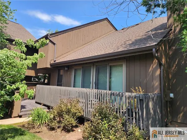 -117 Kingsberry Drive, Franklin, NJ 08873