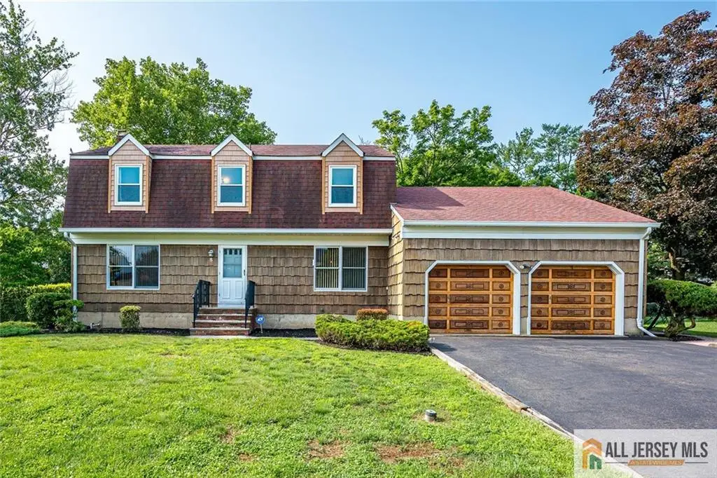 -8 Dov Place, Kendall Park, NJ 08824 - #1