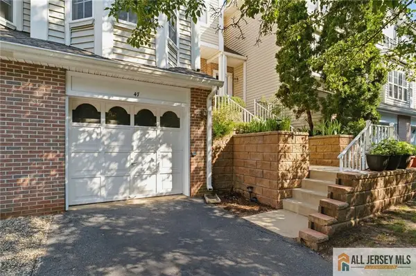 -47 Lambiance Court, Highland Park, NJ 08904