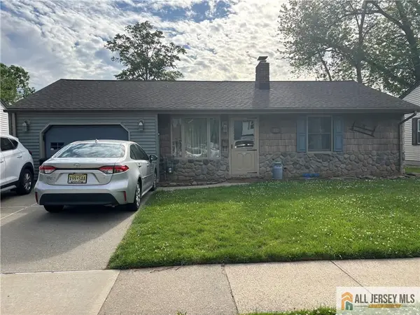 -492 Booth Court, Rahway, NJ 07065