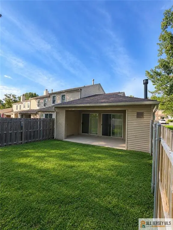 -194 Yorkshire Court, Old Bridge, NJ 08857