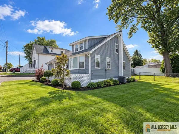 -969 Woodcrest Drive, Keyport, NJ 07735