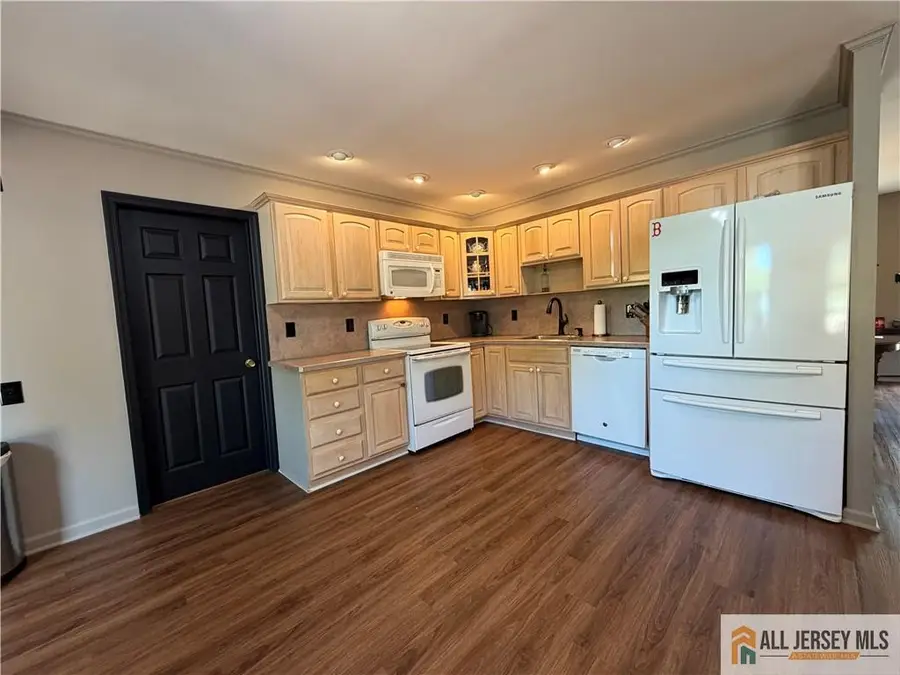-21 Drake Avenue, Monroe, NJ 08831 - #2