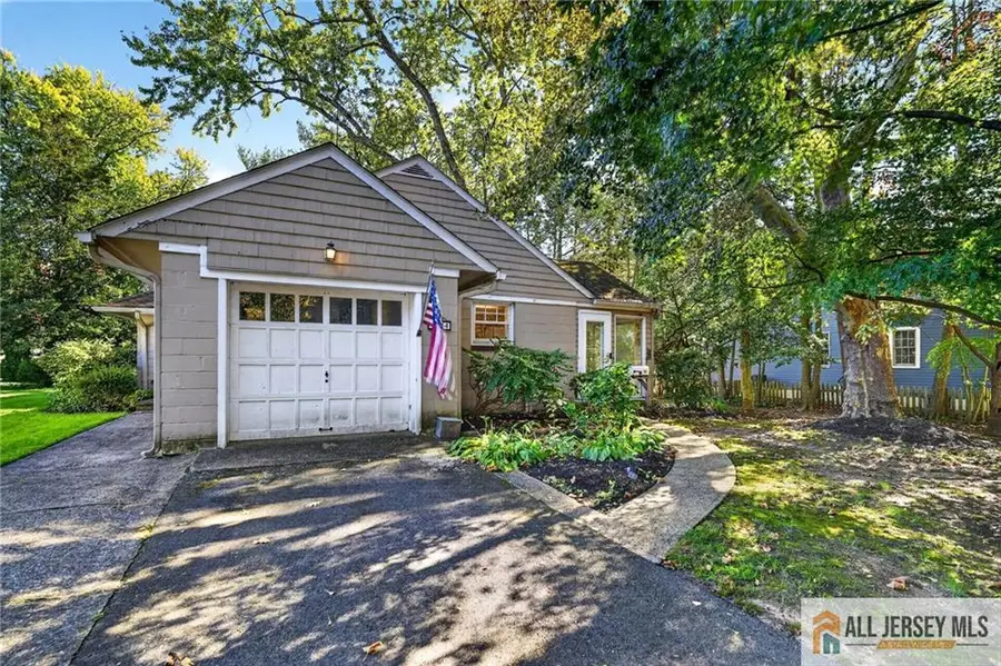 -114 N Main Street, Cranbury, NJ 08512 - #2