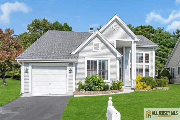 -17 Fountain View Drive, Barnegat, NJ 08005