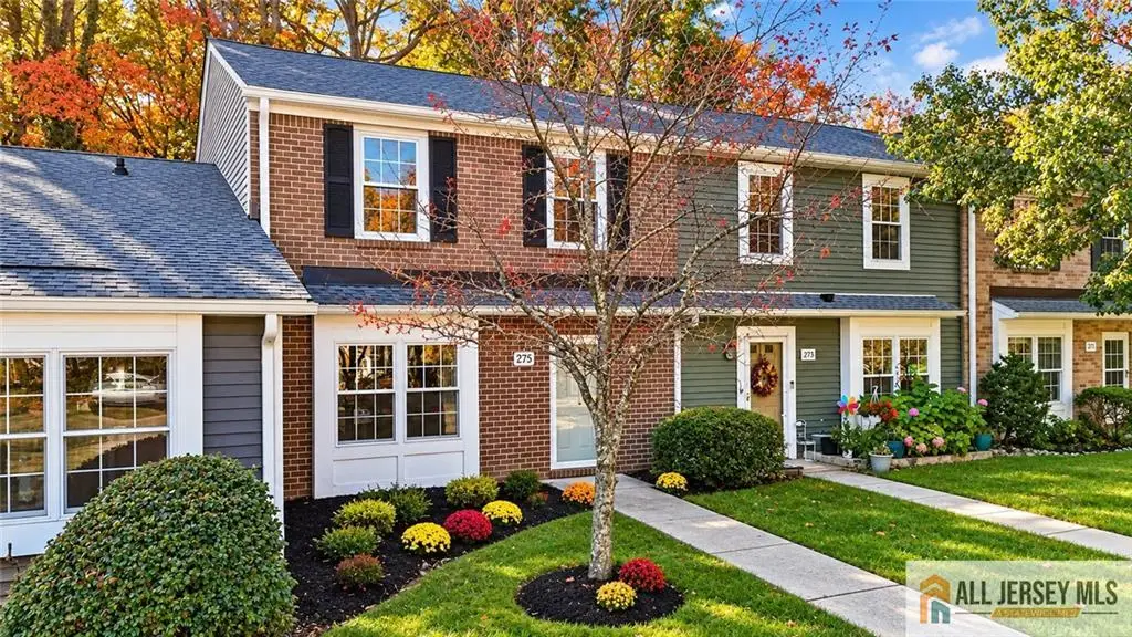 -275 Constitution Circle, North Brunswick, NJ 08902 - #1