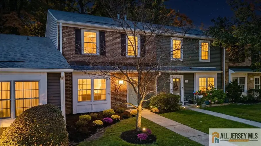 -275 Constitution Circle, North Brunswick, NJ 08902 - #2