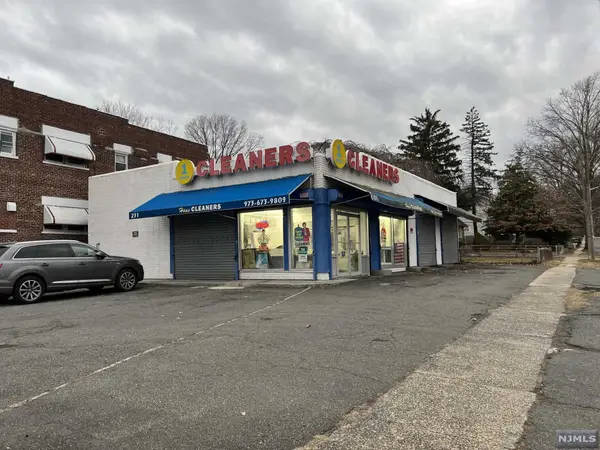 194 Dayton Avenue, Passaic, NJ 07055