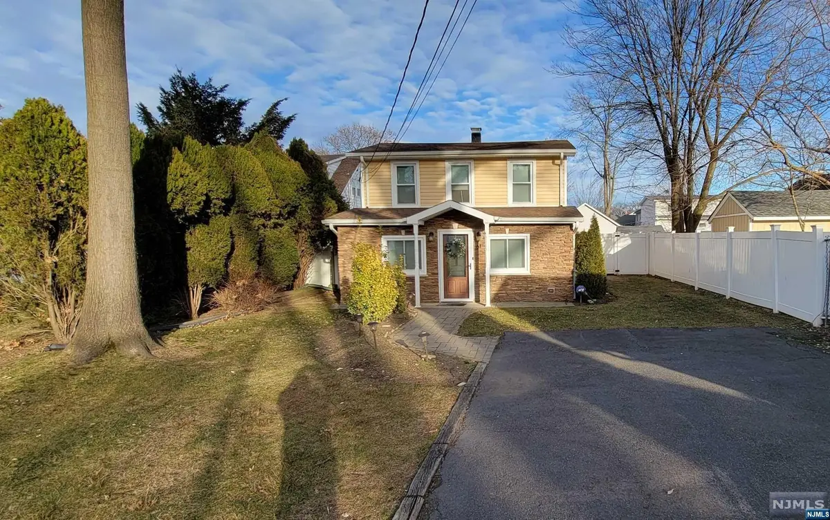 61 10th Avenue, Hawthorne, NJ 07506 - Image #1