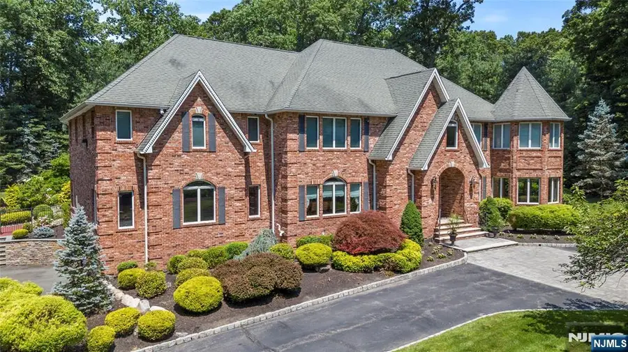 1123 Pines Lake Drive, Wayne, NJ 07470 - Image #3