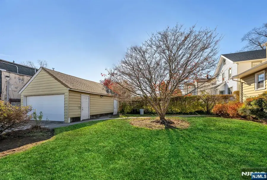 671 Chestnut Avenue, Teaneck, NJ 07666 - Image #2
