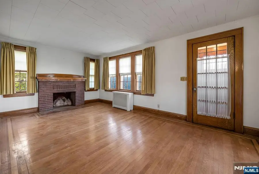 671 Chestnut Avenue, Teaneck, NJ 07666 - Image #3