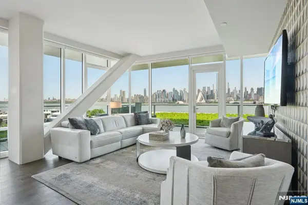 800 Ave At Port Imperial Boulevard 305, Weehawken, NJ 07086