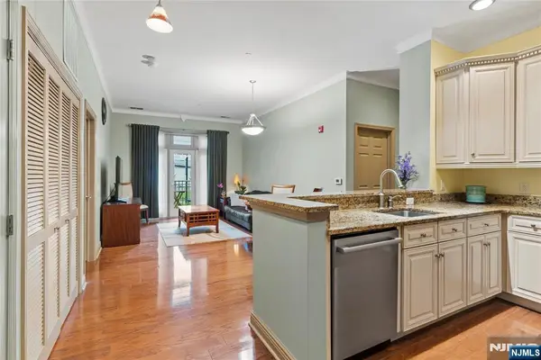 7400 River Road 120, North Bergen, NJ 07047