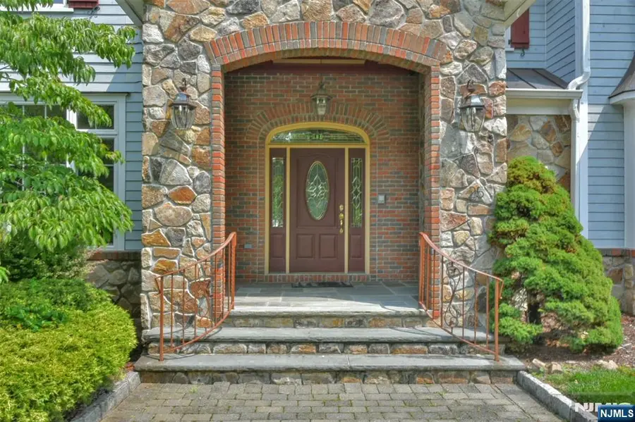 25 Stony Brook Drive, North Caldwell, NJ 07006 - Image #3