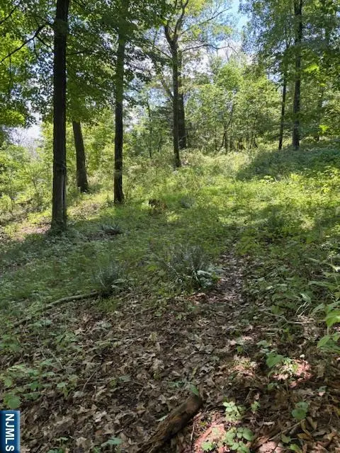 28 Hillside Road, Wanaque, NJ 07465