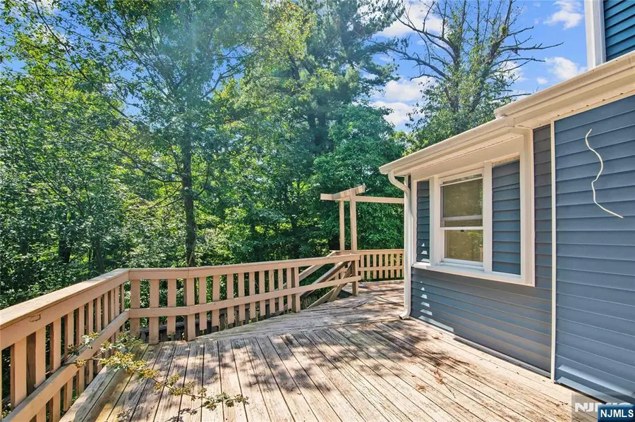 577 Macopin Road, West Milford, NJ 07480 - Image #2