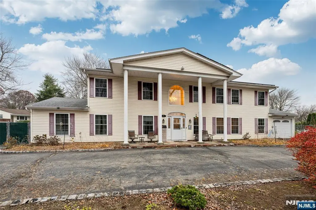 255 Knoll Road, Lake Hiawatha, NJ 07034 - Image #1