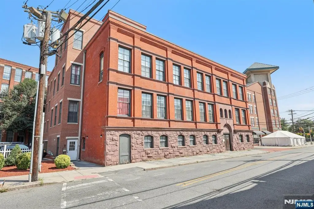 18 Market Street 301, Paterson, NJ 07501 - #1