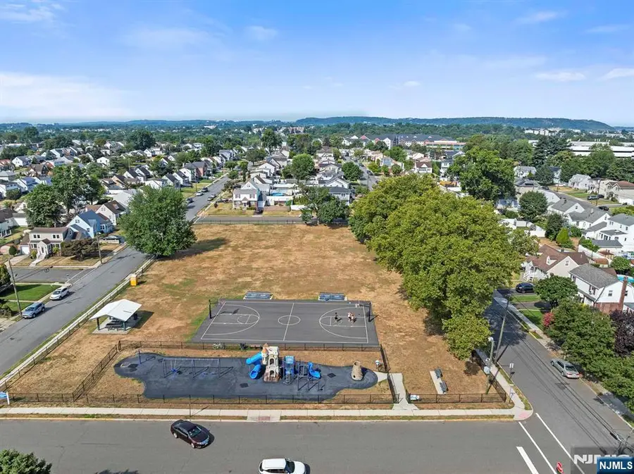 179 Hillman Drive, Elmwood Park, NJ 07407 - Image #3