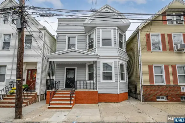 23 Komorn Street, Newark, NJ 07105