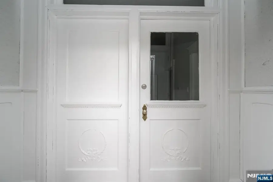 23 Komorn Street, Newark, NJ 07105 - Image #3