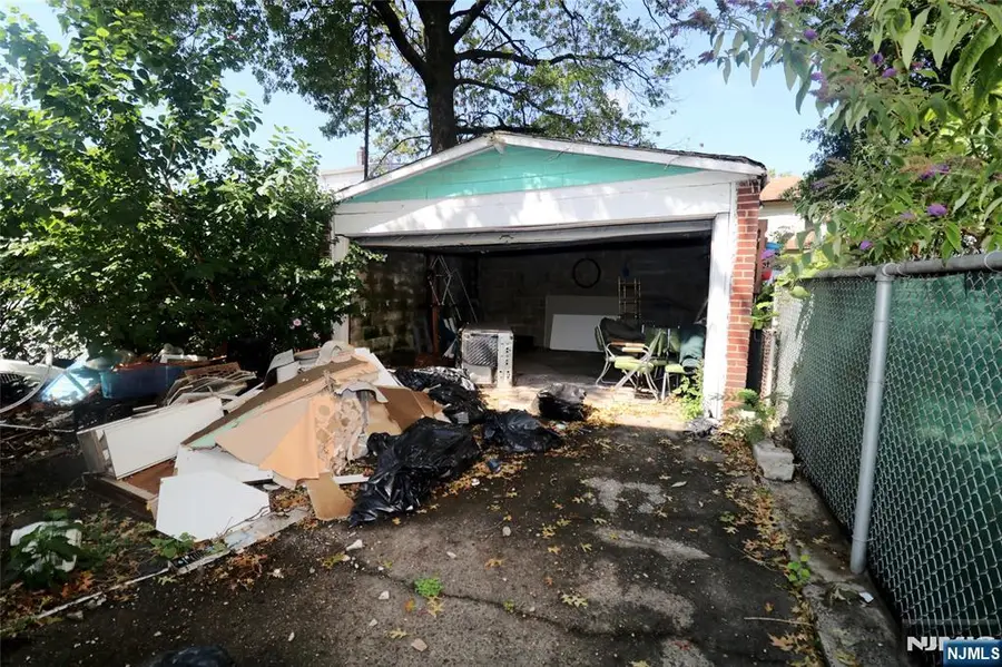 123 Columbia Avenue, Newark, NJ 07106 - Image #2