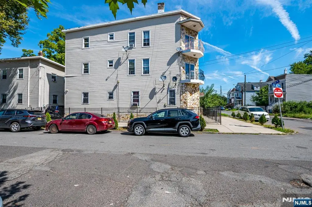 369 21st Street, Irvington, NJ 07111 - #1