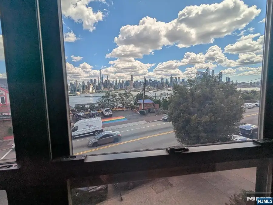 963 Boulevard East 2-3, Weehawken, NJ 07086 - Image #3