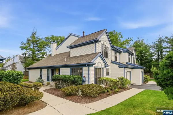 107 Suleski Court, Mahwah, NJ 07430