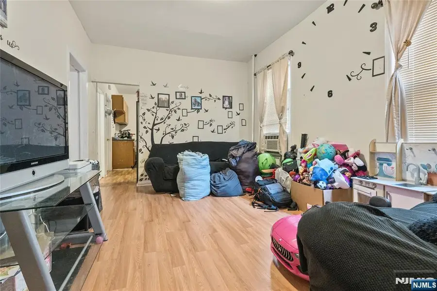 1063 Bond Street, Elizabeth, NJ 07201 - Image #2