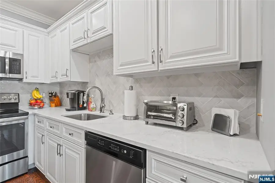22 Ave At Port Imperial 417, West New York, NJ 07093 - Image #3