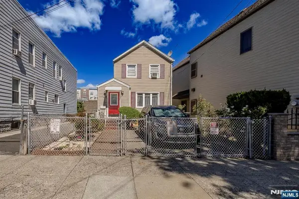 66 Garrison Street, Newark, NJ 07105