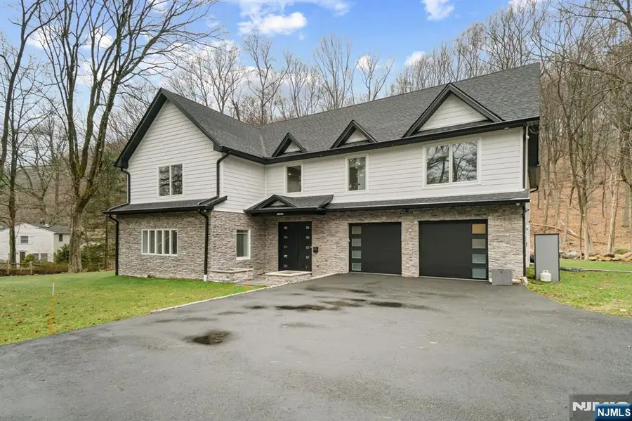 232 Kinnelon Road, Kinnelon, NJ 07405 - Image #2