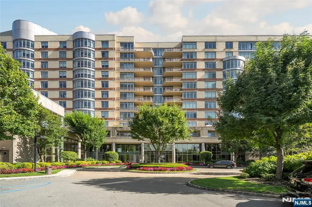 8100 River Road 815, North Bergen, NJ 07047 - Image #1