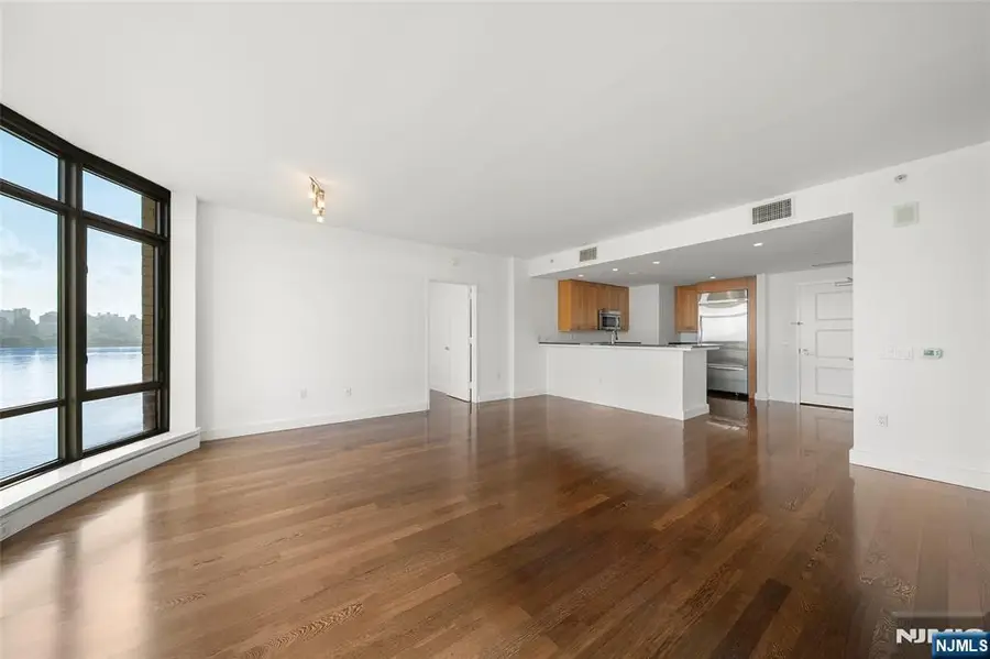 8100 River Road 815, North Bergen, NJ 07047 - Image #3
