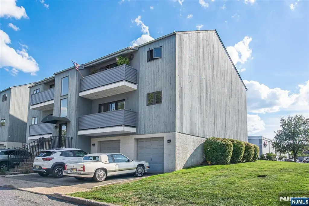 5 Domessina Lane E1, Caldwell, NJ 07006 - Image #1