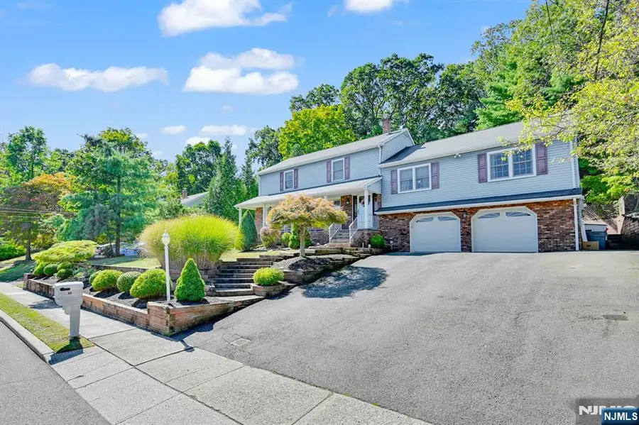 33 Hillside Drive, North Haledon, NJ 07508 - Image #2