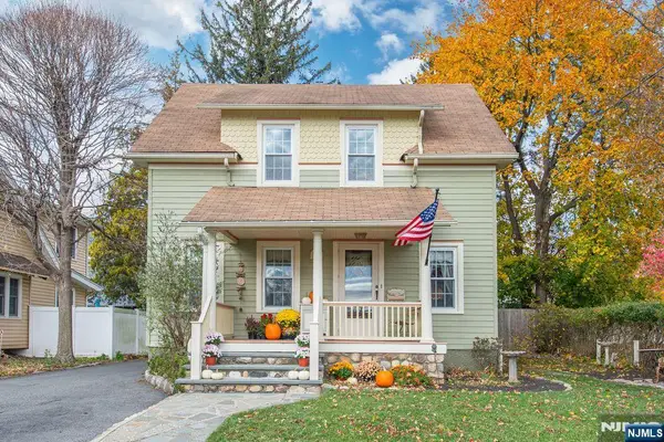 23 Shuart Lane, Ramsey, NJ 07446