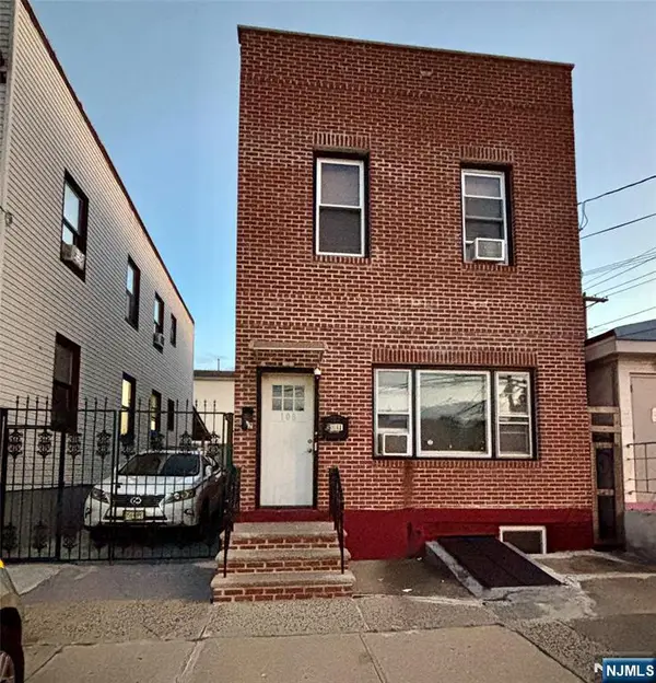 108 Davenport Avenue, Newark, NJ 07107