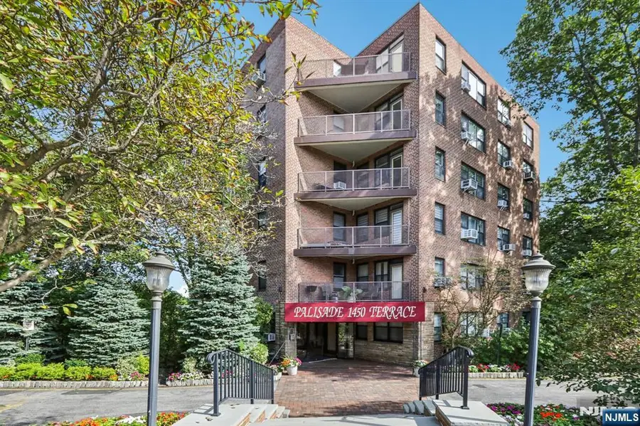 1450 Palisade Avenue 5J, Fort Lee, NJ 07024 - Image #2