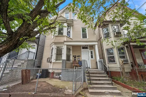 163 7th Street, Newark, NJ 07103
