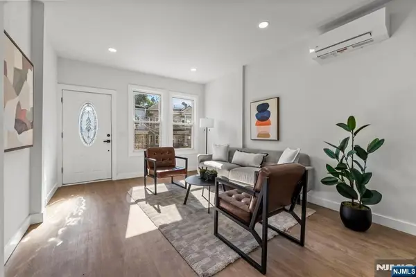 114.5 Orient Avenue, Jersey City, NJ 07305