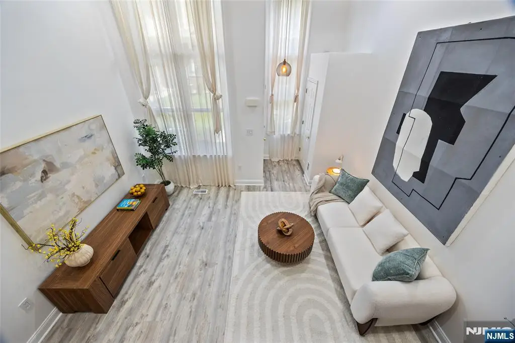 372 Kingston Court, West New York, NJ 07093 - Image #1