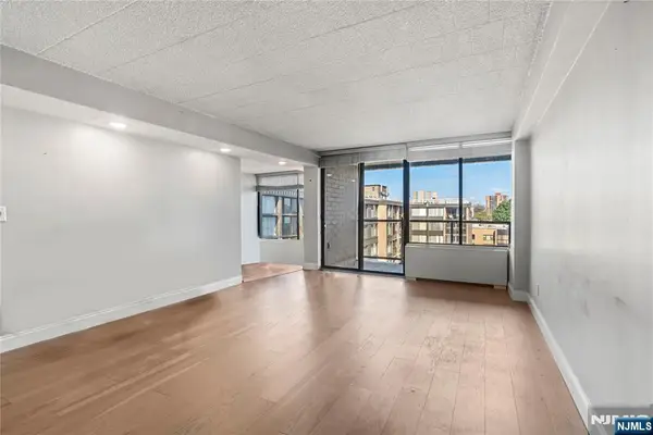 9060 Palisade Avenue 1001, North Bergen, NJ 07047